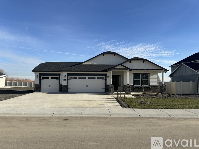 1964 N. Perth Avenue 3 Beds Single Family Home for Rent - Photo gallery 1