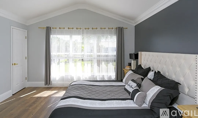 875 Hampton Cir 3 Beds Townhouse for Rent - Photo gallery 5