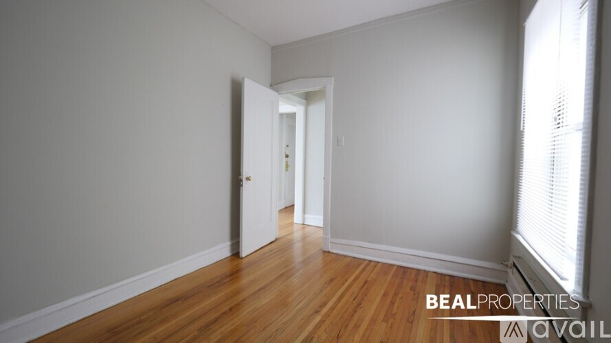 628 W Barry Ave 1 Condo for Rent - Photo gallery 3