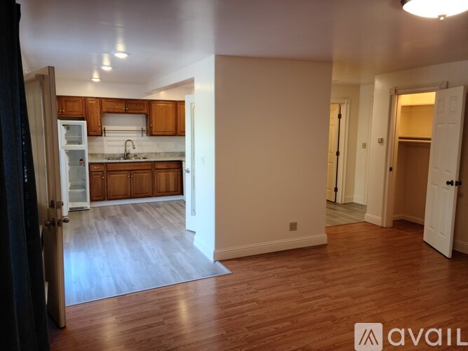 611 Santa Clara Avenue 1 Apartment for Rent - Photo gallery 2