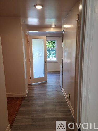 611 Santa Clara Avenue 1 Apartment for Rent - Photo gallery 5