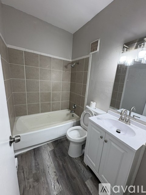 40 E Liberty St 3 Beds Apartment for Rent