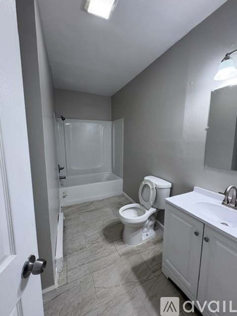 56 Ashley St 3 Beds Apartment for Rent