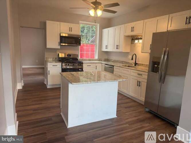 322 S Front St 3 Beds Townhouse for Rent - Photo gallery 4