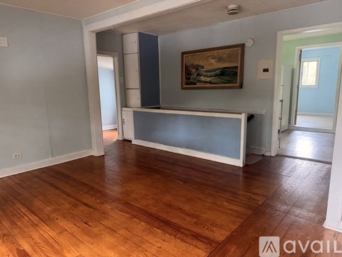 136 Lakeside Drive South 2 Beds Apartment for Rent