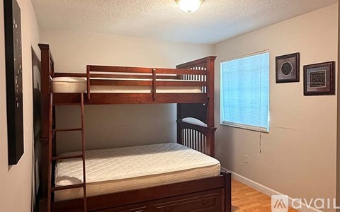 11510 NW 67Th Terrace 4 Beds Apartment for Rent