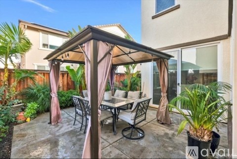 245 Sespe Creek Avenue 5 Beds Apartment for Rent