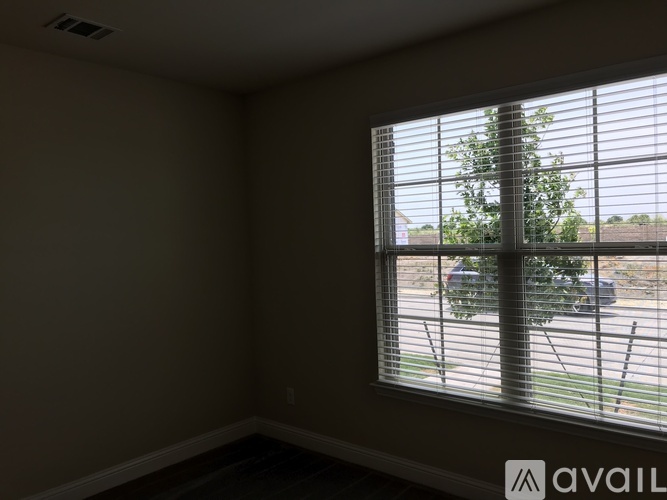 2040 Miramar Dr 3 Beds Single Family Home for Rent - Photo gallery 3