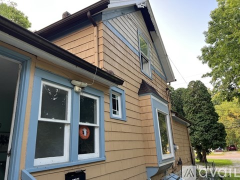342 Cherry St 3 Beds Apartment for Rent