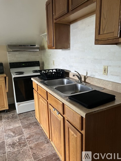 342 Cherry St 3 Beds Apartment for Rent