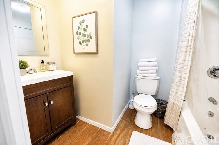 508 W Stuart Dr 1 Apartment for Rent - Photo gallery 4