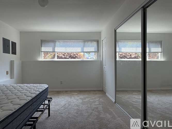 15428 Southeast 21st Place 2 Beds Single Family Home for Rent - Photo gallery 5