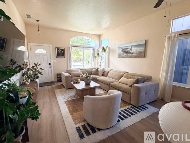 1601 Highland Circle 4 Beds Single Family Home for Rent - Photo gallery 4