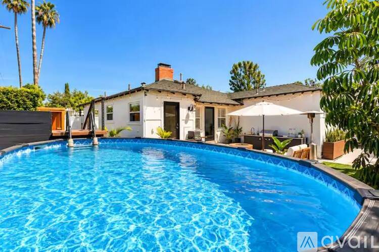 14418 Collins St 3 Beds Single Family Home for Rent - Photo gallery 1