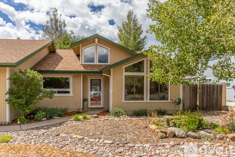 2650 North Nelson Drive 3 Beds Single Family Home for Rent - Photo gallery 1