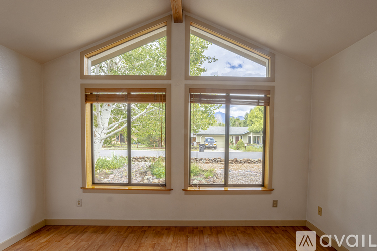 2650 North Nelson Drive 3 Beds Single Family Home for Rent - Photo gallery 3