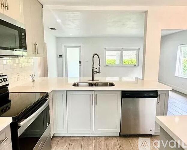 4196 Washington Dr 3 Beds Single Family Home for Rent - Photo gallery 5