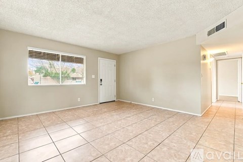 2126 W Chicago St 3 Beds Apartment for Rent