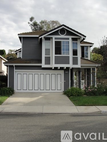 12000 Alderbrook Street 4 Beds Apartment for Rent