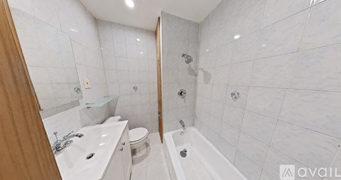 882 Huntington Ave 3 Beds Apartment for Rent