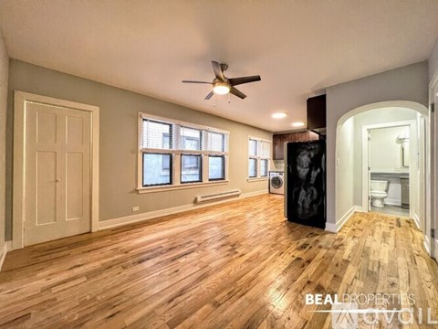 811 Elm St 2 Beds Apartment for Rent