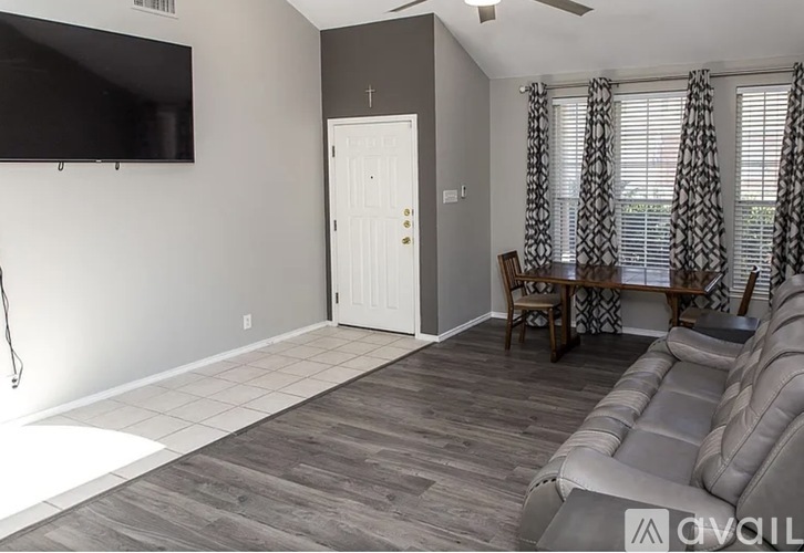 2346 Windmill Way 4 Beds Single Family Home for Rent - Photo gallery 4