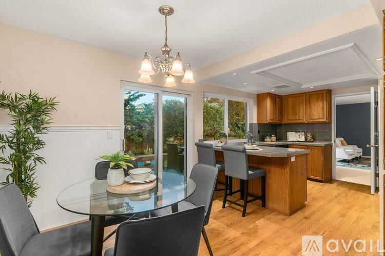707 Harvest Road 3 Beds Single Family Home for Rent - Photo gallery 4
