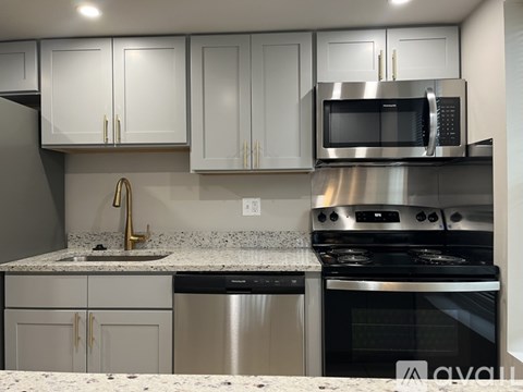 1316 West Chester Pike 2 Beds Apartment for Rent