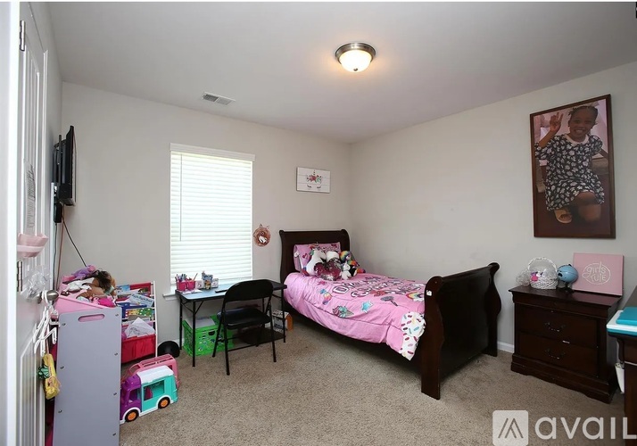 17 Apple Tree Court 4 Beds Single Family Home for Rent - Photo gallery 5