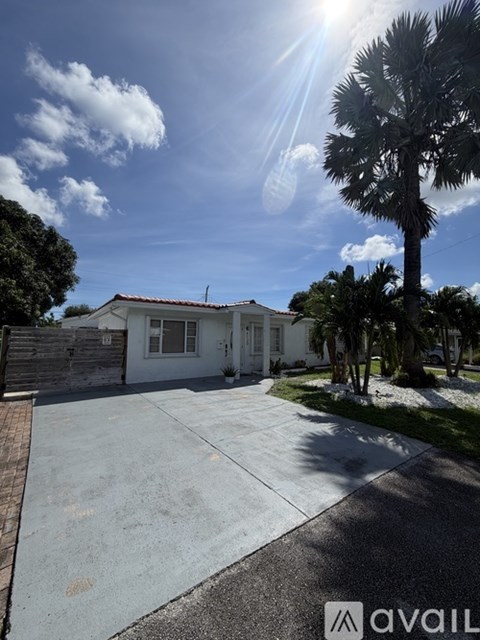 4730 Northeast 3Rd Avenue 2 Beds Apartment for Rent