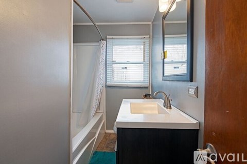 739 Rosemont Ave 3 Beds Apartment for Rent