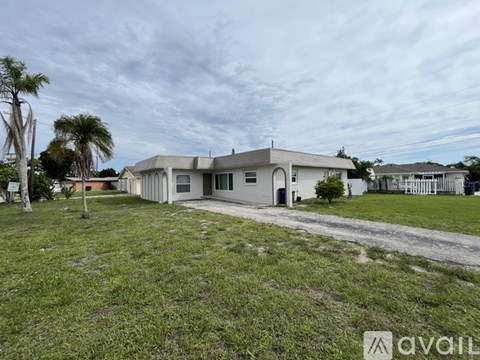 18198 Adams Cir 5 Beds Apartment for Rent