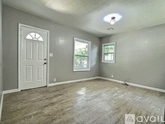 49 N Xanthus Ave 2 Beds Single Family Home for Rent - Photo gallery 5