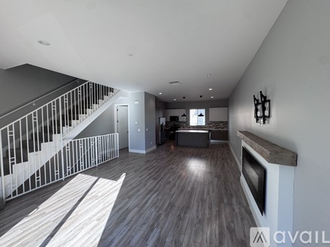 5646 Hazeltine Avenue 3 Beds Apartment for Rent