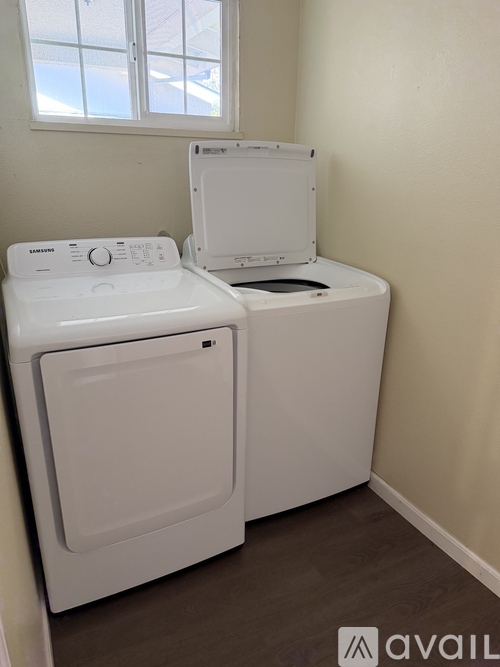 5144 Glide Drive 2 Beds Single Family Home for Rent - Photo gallery 4