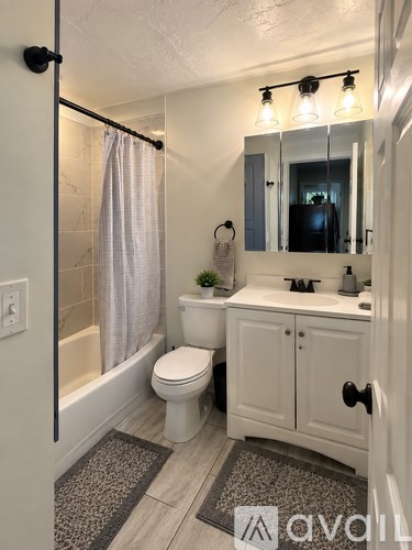 69 East Central Street 3 Beds Apartment for Rent