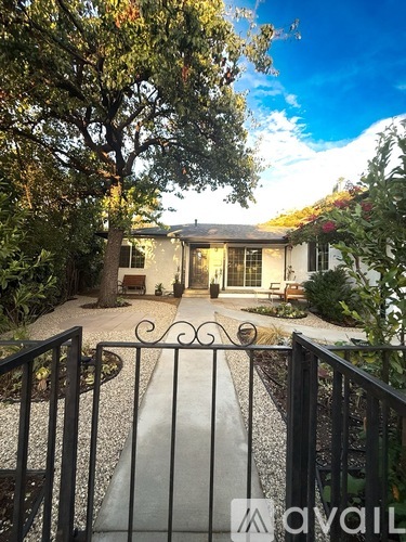 8304 Outland View Drive 3 Beds Single Family Home for Rent - Photo gallery 5