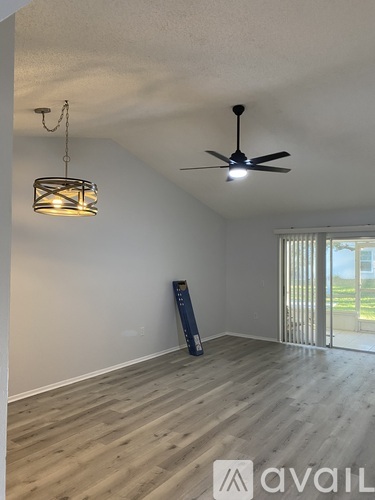 344 Bay Place 2 Beds Single Family Home for Rent - Photo gallery 2