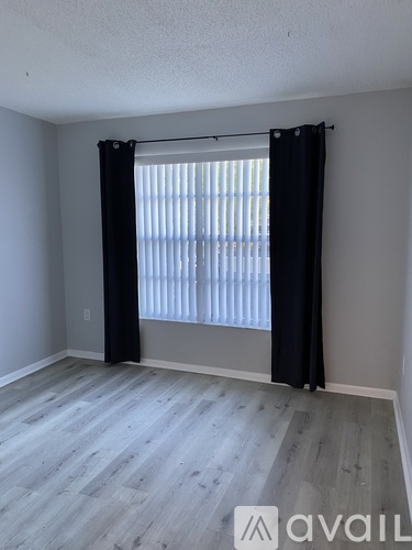 344 Bay Place 2 Beds Single Family Home for Rent - Photo gallery 3