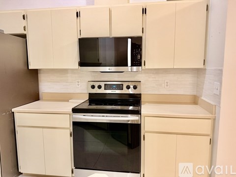 42 Potterville Lane 3 Beds Apartment for Rent