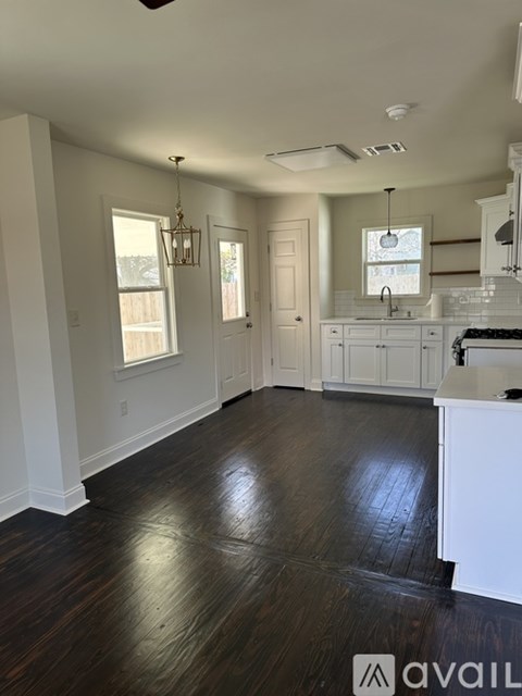 712 Mcculla St 2 Beds Apartment for Rent