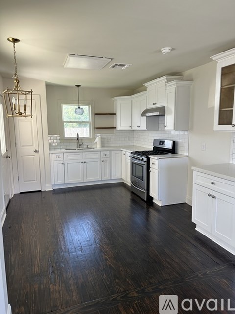 712 Mcculla St 2 Beds Apartment for Rent