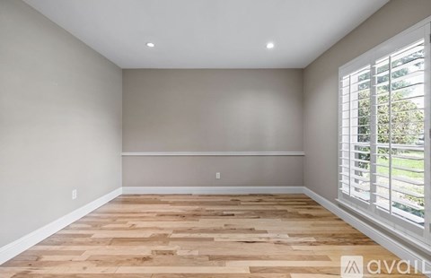 6615 Hunters Ridge Drive 4 Beds Apartment for Rent