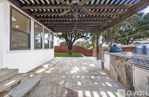 6615 Hunters Ridge Drive 4 Beds Apartment for Rent