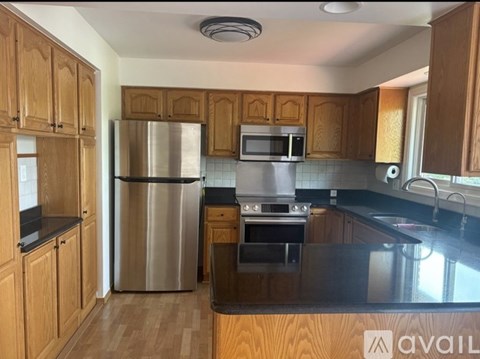 36718 Lansbury Lane 3 Beds Apartment for Rent