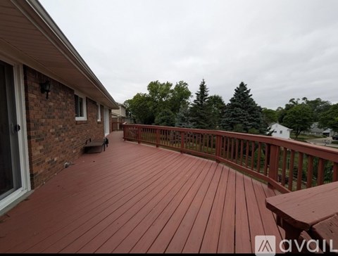 36718 Lansbury Lane 3 Beds Apartment for Rent