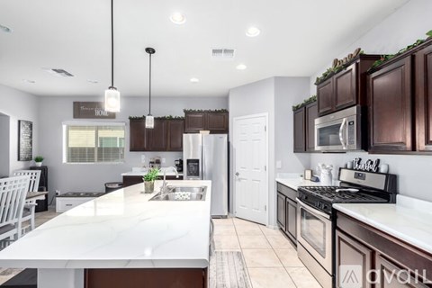 5469 West Montebello Way 3 Beds Apartment for Rent