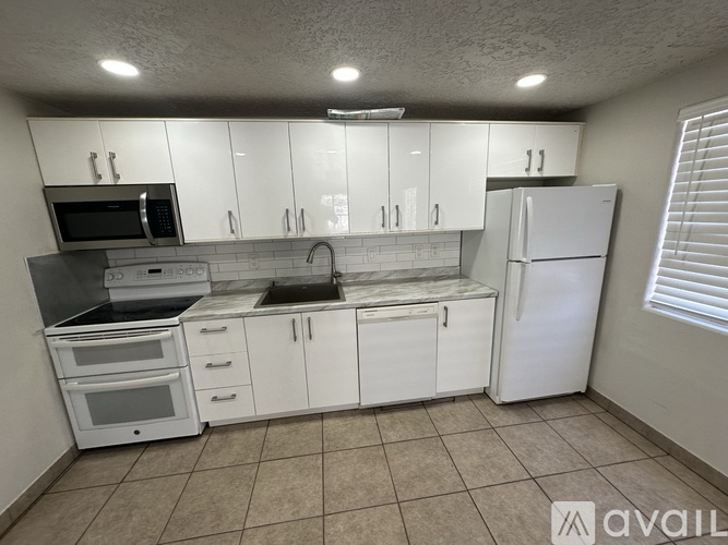 30 S 100 E 3 Beds Apartment for Rent - Photo gallery 1