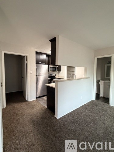 418 Garland Drive 2 Beds Apartment for Rent