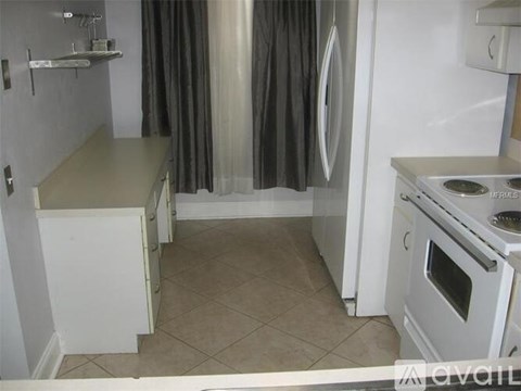 5920 Bayside Key Drive 2 Beds Apartment for Rent